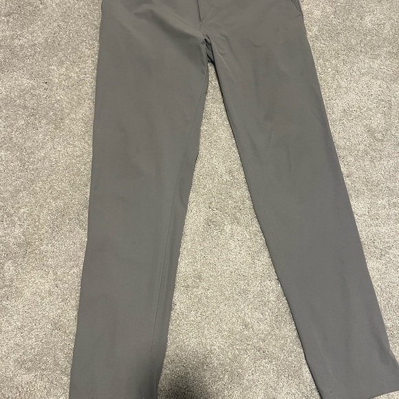 Lululemon Men’s Commission Classic-Fit Pant Grey - Picture 7 of 14